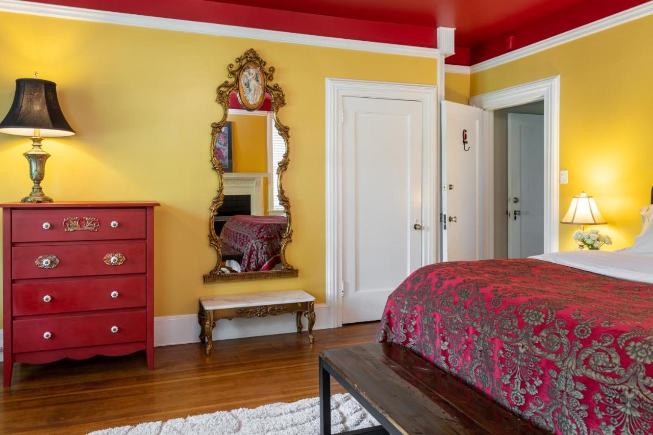 Sweet Biscuit Inn Эшвилл Экстерьер фото