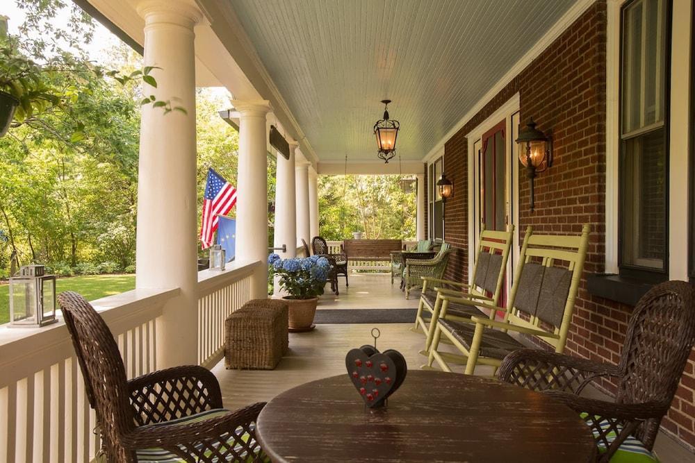 Sweet Biscuit Inn Эшвилл Экстерьер фото